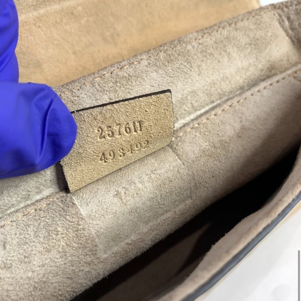 Gucci Patent Beige Shoulder Bag - Picture 8 of 16